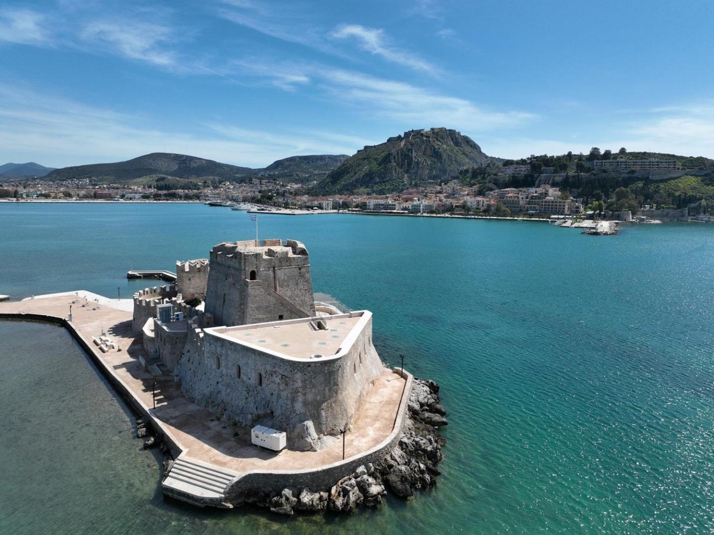 Apartment Levantes Superior Suite. Nafplio