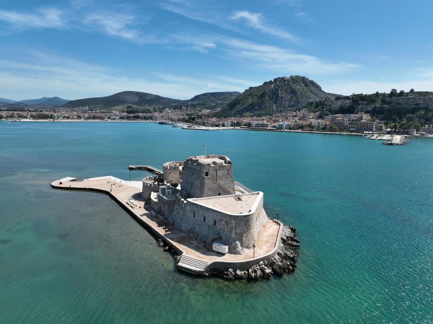 Levantes Superior Suite. Nafplio
