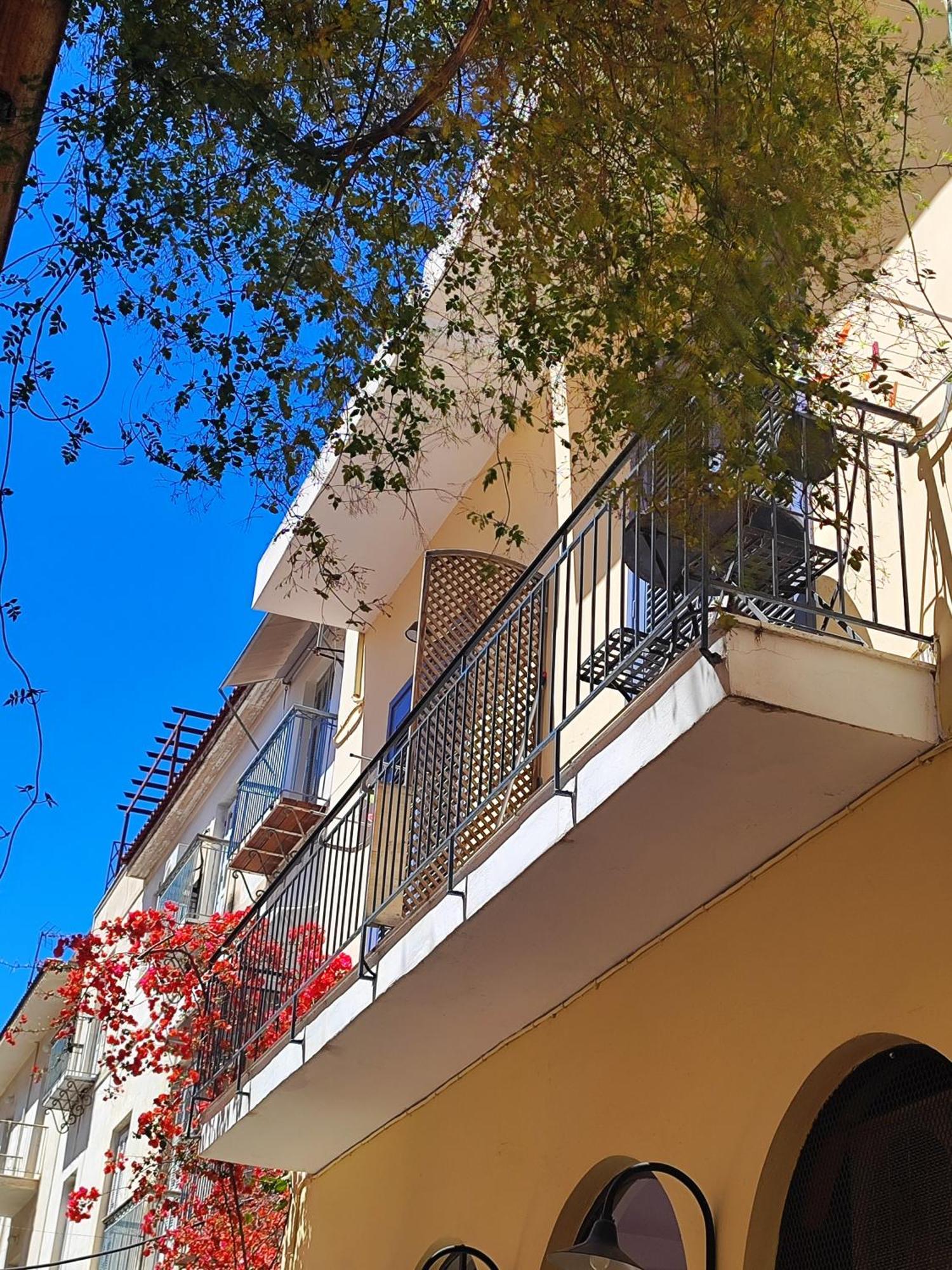 Levantes Superior Suite. Nafplio